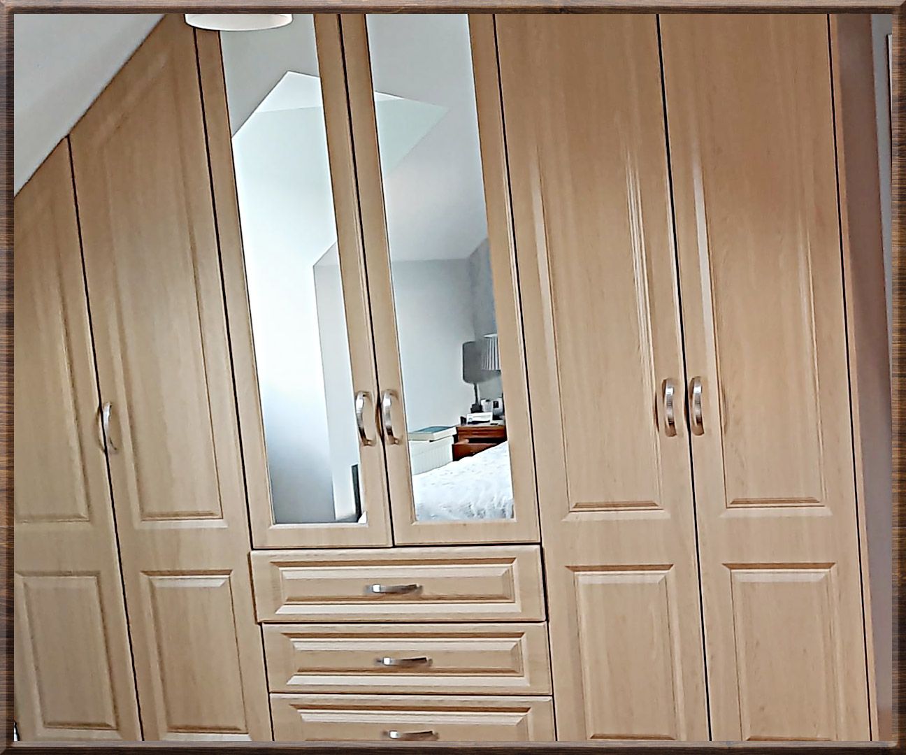 BG Carpentry Services fitted wardrobes